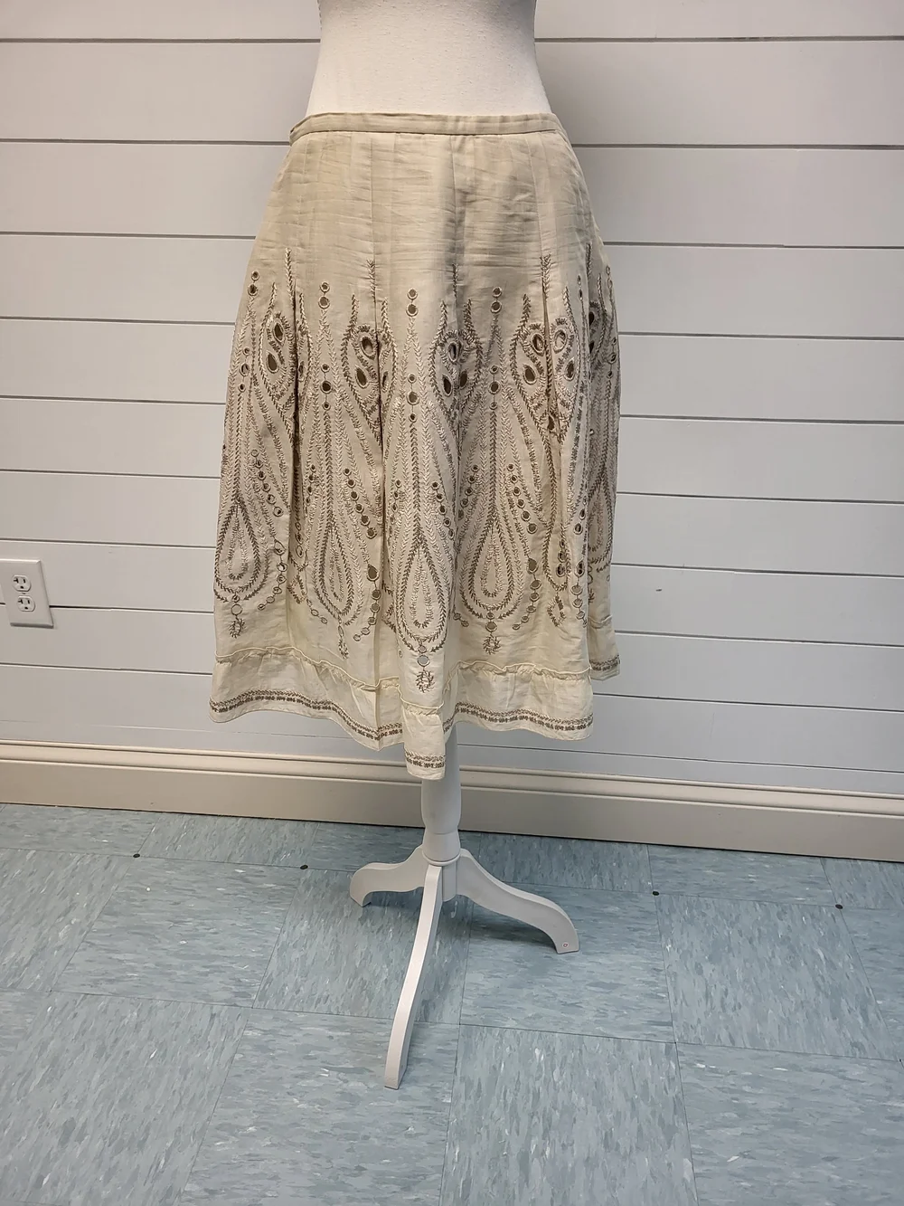 Talbots Bohemian Cream Embroidered Midi Skirt - Picture 1 of 13